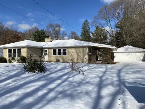 16 Eaton, Battle Creek, MI 49017