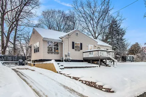 3526 Barnard, Kalamazoo, MI 49008
