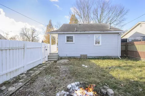 3257 Cloverdale, Monroe, MI 48162 photo 2