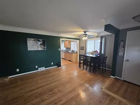 Living - 23745 Teppert, Eastpointe, MI 48021 photo 1 of 2