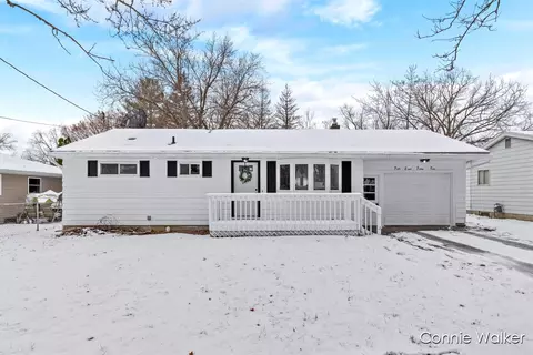 5842 Durwell, Lansing, MI 48911