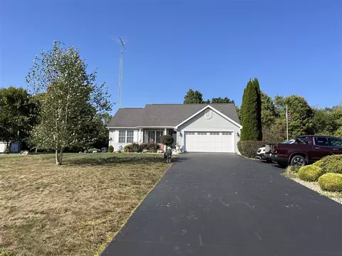 7993 Lancaster, East Leroy, MI 49051