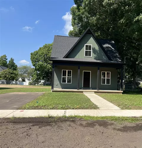 107 Lester, Dowagiac, MI 49047