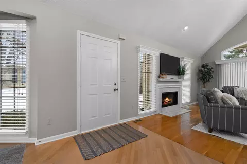 2716 Maitland, Ann Arbor, MI 48105