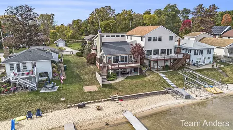 7076 Weller, Rockford, MI 49341
