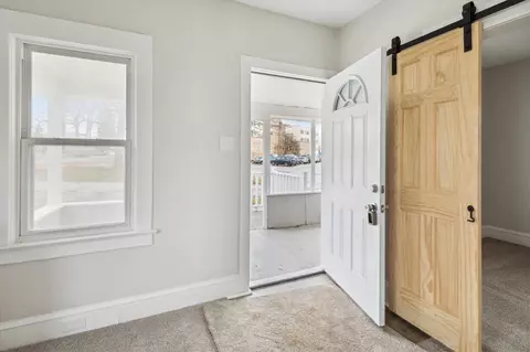 Entry Way - 429 Saint Clair, Jackson, MI 49202 photo 1 of 1