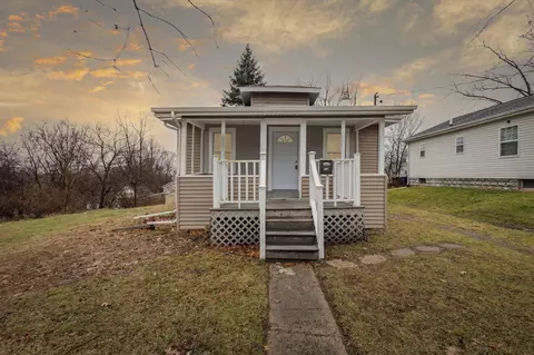 429 Saint Clair, Jackson, MI 49202
