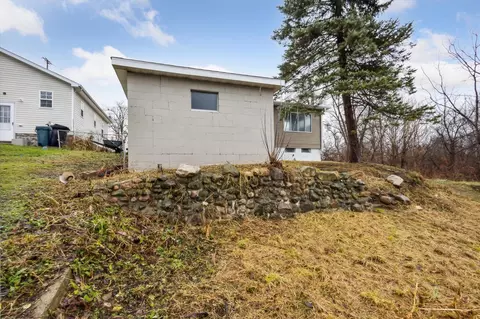 Exterior - 429 Saint Clair, Jackson, MI 49202 photo 11 of 13