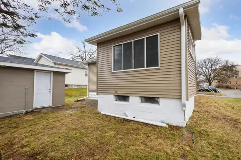 Exterior - 429 Saint Clair, Jackson, MI 49202 photo 8 of 13