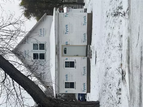 126 W Broadway, Scottville, MI 49454