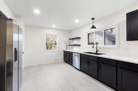 Kitchen - 512 E Ganson, Jackson, MI 49201 photo 3 of 9