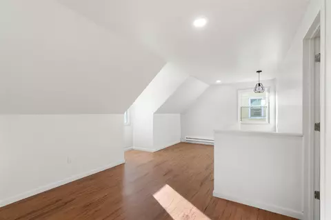 Living - 512 E Ganson, Jackson, MI 49201 photo 6 of 6