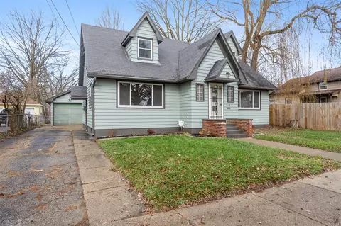 Exterior - 512 E Ganson, Jackson, MI 49201 photo 3 of 8