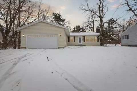 535 Pleasant Home, Kalamazoo, MI 49008