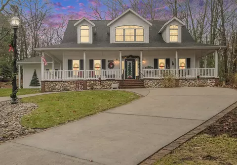 3201 Lake Rdg, Muskegon, MI 49441