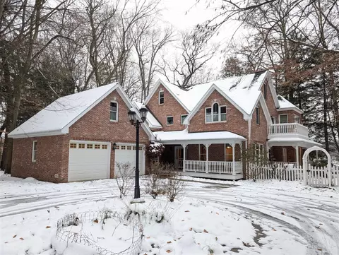 10011 53rd, Grand Junction, MI 49056