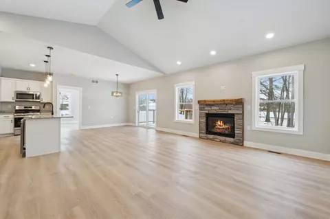 10025 Stoll, Haslett, MI 48840 photo 4