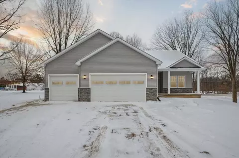 10025 Stoll, Haslett, MI 48840