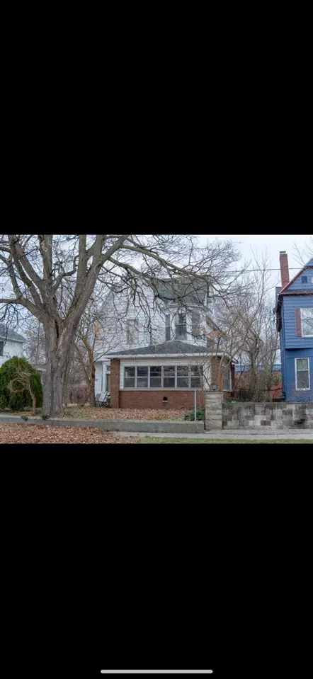 917 Jefferson, Grand Rapids, MI 49507