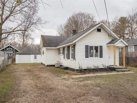 100 Packard, Kalamazoo, MI 49048