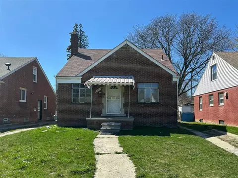 10013 Warwick, Detroit, MI 48228