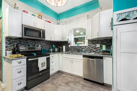 Kitchen - 302 E Jefferson, Cassopolis, MI 49031 photo 2 of 3