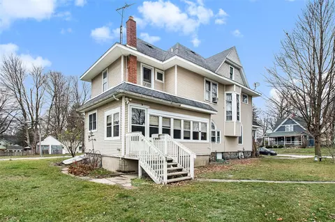 Exterior - 302 E Jefferson, Cassopolis, MI 49031 photo 3 of 3