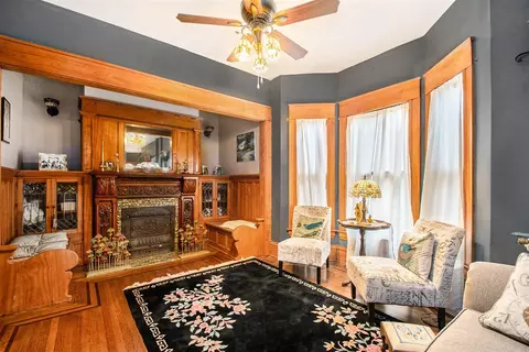 Living - 302 E Jefferson, Cassopolis, MI 49031 photo 4 of 4
