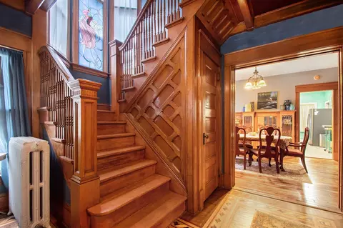Entry Way - 302 E Jefferson, Cassopolis, MI 49031 photo 1 of 7