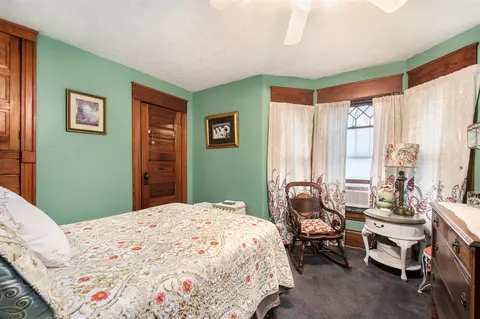 Bedroom - 302 E Jefferson, Cassopolis, MI 49031 photo 3 of 3