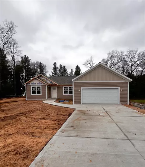 1496 Lakewood, Twin Lake, MI 49457