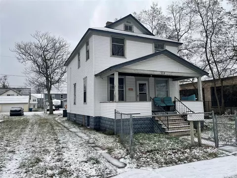 204 Merrill, Muskegon, MI 49441