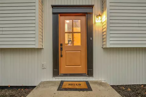 Entry Way - 1812 Park, Jackson, MI 49203 photo 1 of 8