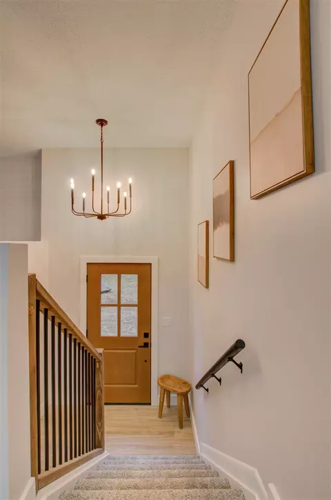 Entry Way - 1812 Park, Jackson, MI 49203 photo 3 of 8