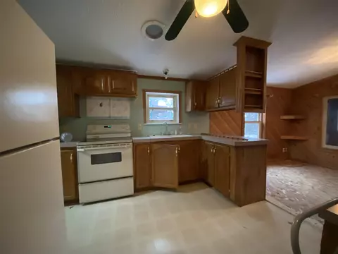 1258 E 120th, Grant, MI 49327 photo 4