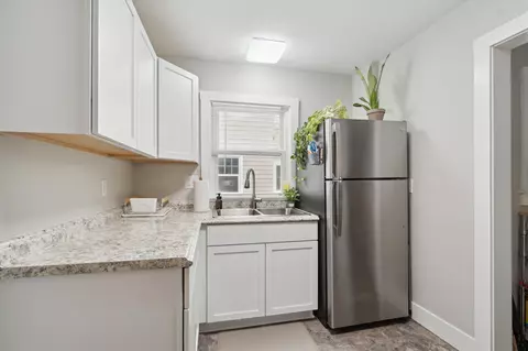 Kitchen - 718 Union St, Jackson, MI 49203 photo 1 of 4