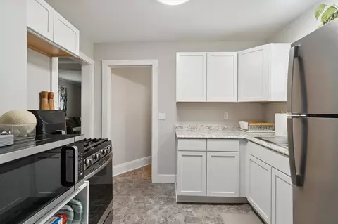 Kitchen - 718 Union St, Jackson, MI 49203 photo 3 of 4