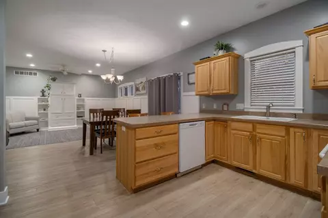 4076 Ronalds, Dorr, MI 49323 photo 9