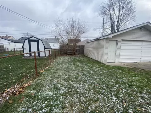 Exterior - 17125 Valade, Riverview, MI 48193 photo 4 of 4