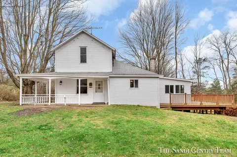 18997 174th, Spring Lake, MI 49456