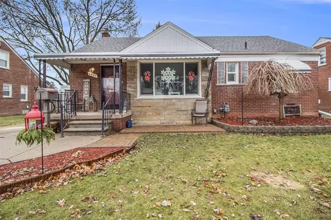 6527 Cortland, Allen Park, MI 48101