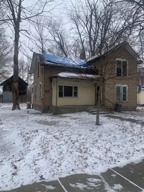 140 W Clay, Sherwood, MI 49089
