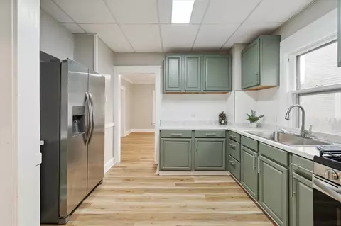 Kitchen - 600 S West, Jackson, MI 49203 photo 5 of 5