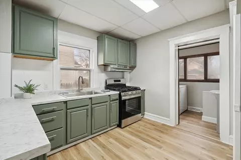 Kitchen - 600 S West, Jackson, MI 49203 photo 1 of 5