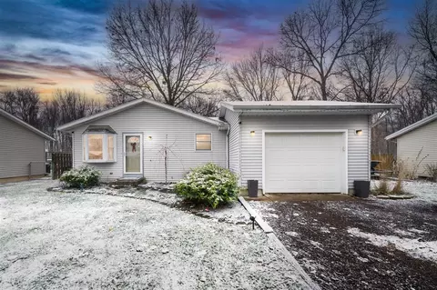 21821 Mccain, Edwardsburg, MI 49112