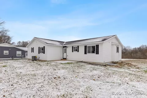 825 School Bell, Belding, MI 48809 photo 34
