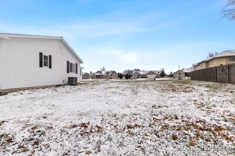 825 School Bell, Belding, MI 48809 photo 35