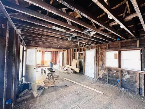Entry Way - 7134 Reading, Osseo, MI 49266 photo 1 of 3