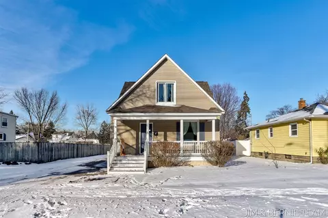 325 W 22nd, Holland, MI 49423