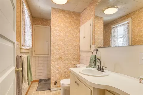 Bath - 314 N N Pne, Evart, MI 49631 photo 1 of 2